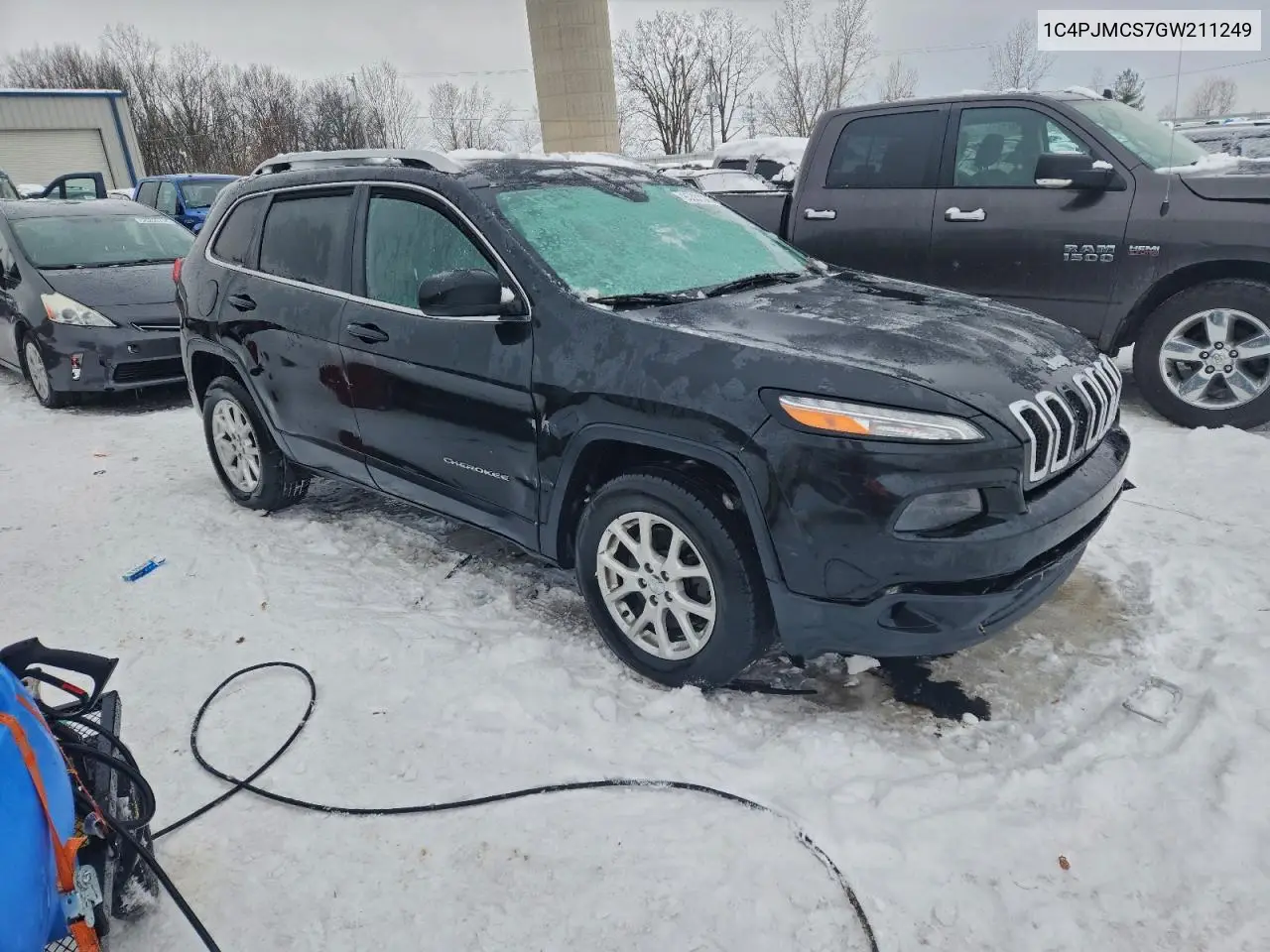 1C4PJMCS7GW211249 2016 Jeep Cherokee Latitude