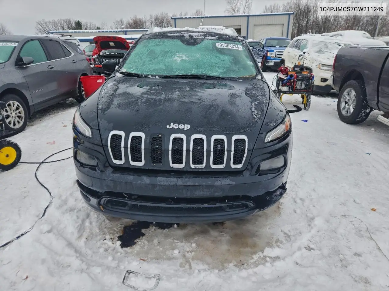 1C4PJMCS7GW211249 2016 Jeep Cherokee Latitude