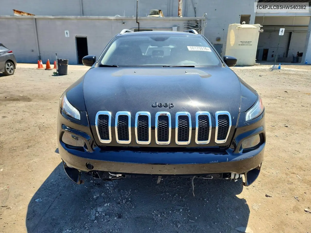 1C4PJLCB5HW540382 2017 Jeep Cherokee Latitude