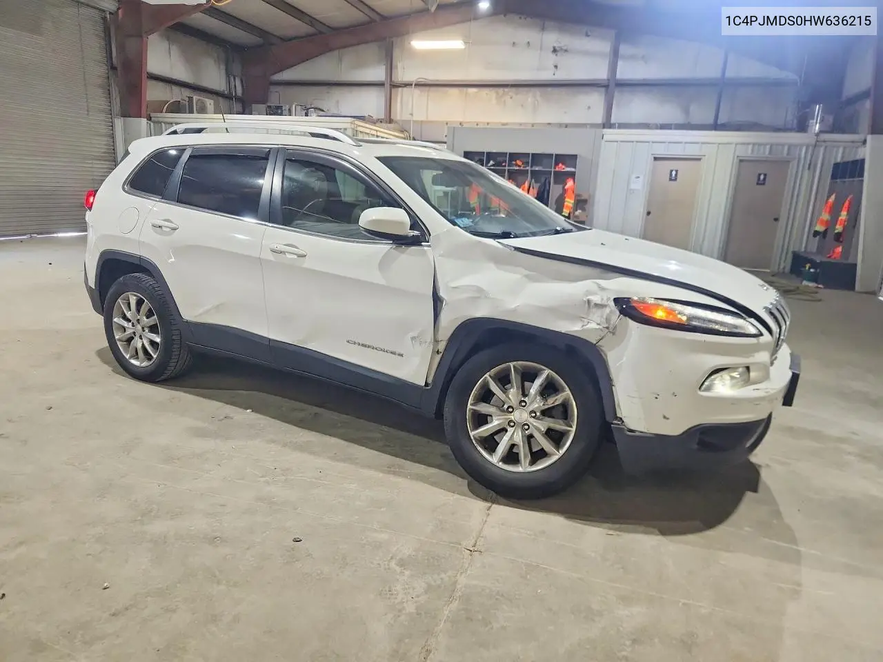 2017 Jeep Cherokee Limited VIN: 1C4PJMDS0HW636215 Lot: 61729516