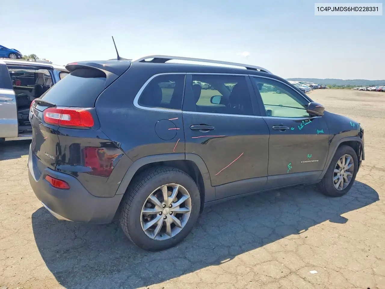 2017 Jeep Cherokee Limited VIN: 1C4PJMDS6HD228331 Lot: 61902126
