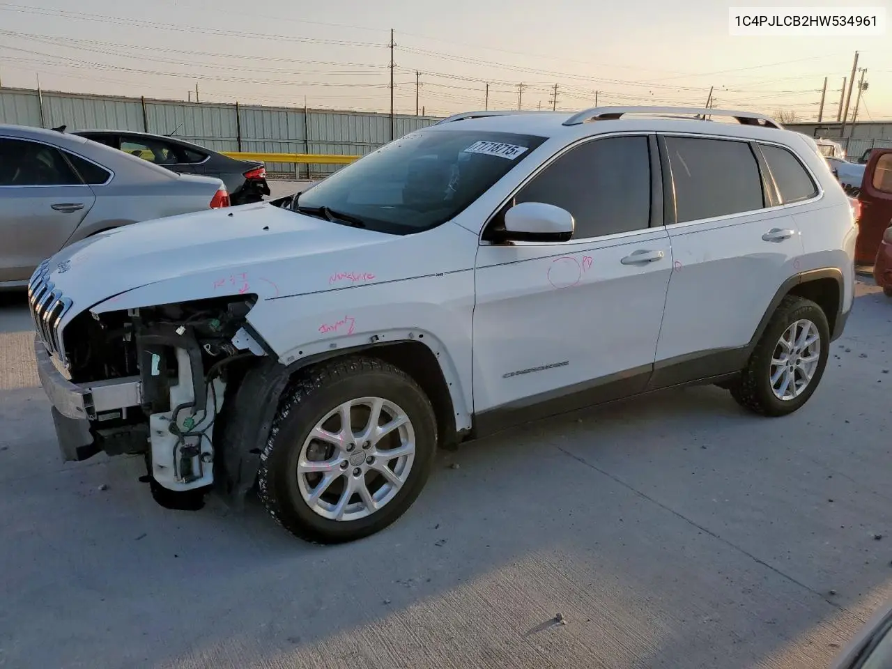 1C4PJLCB2HW534961 2017 Jeep Cherokee Latitude