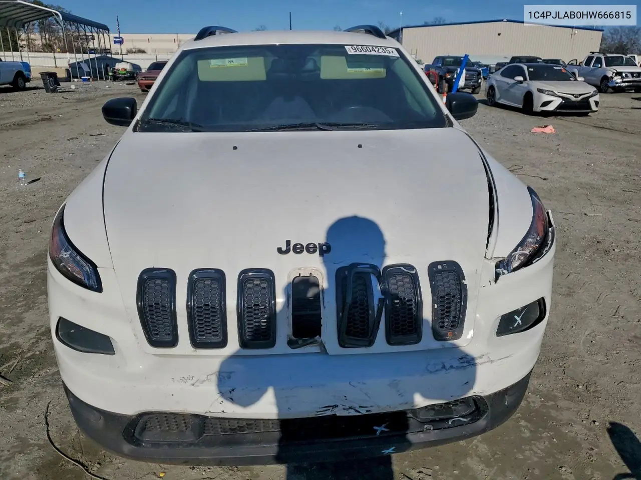 1C4PJLAB0HW666815 2017 Jeep Cherokee Sport