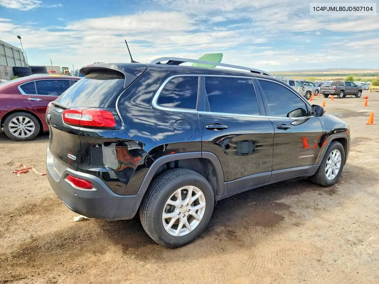 1C4PJMLB0JD507104 2018 Jeep Cherokee Latitude Plus