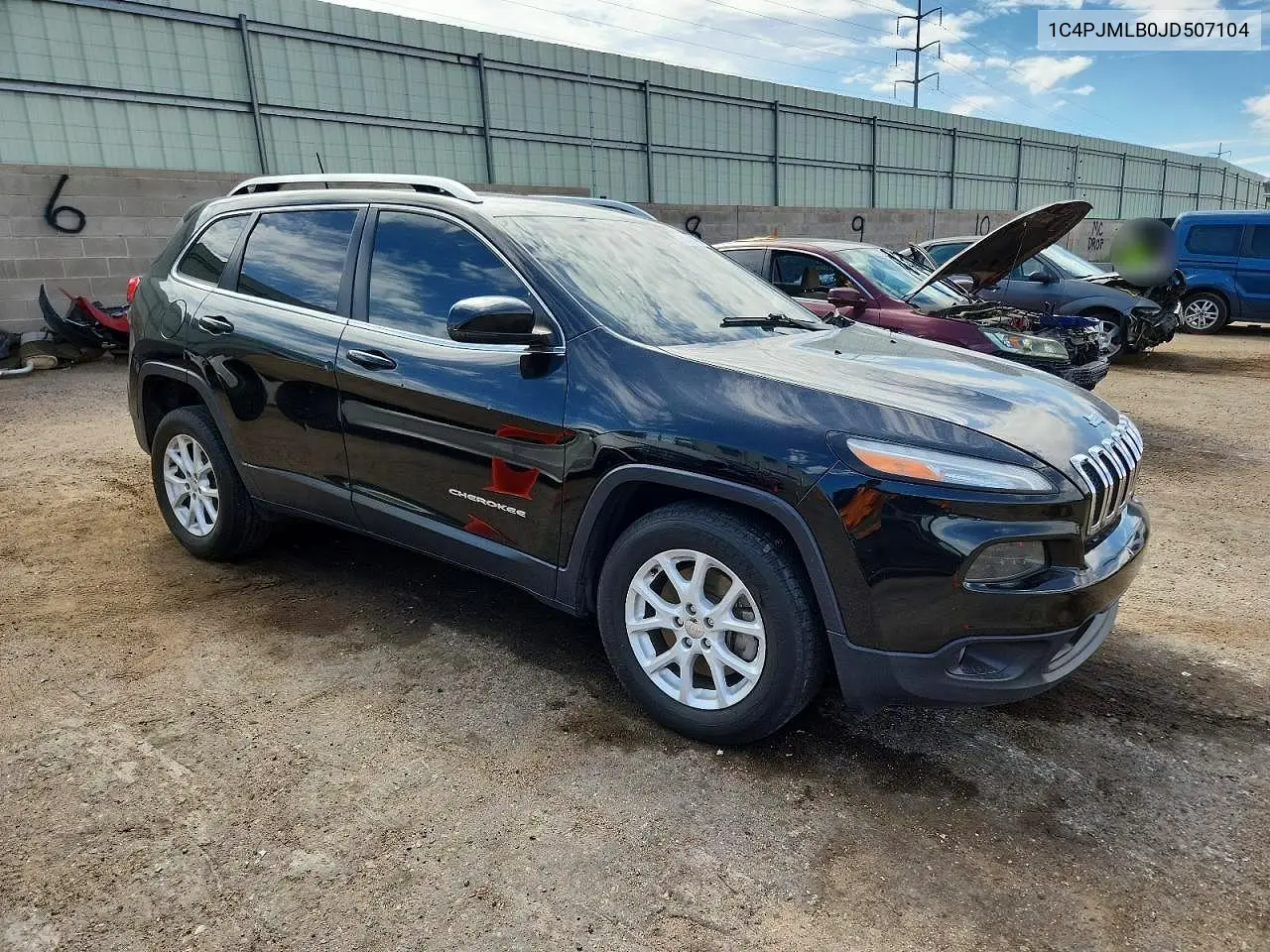1C4PJMLB0JD507104 2018 Jeep Cherokee Latitude Plus