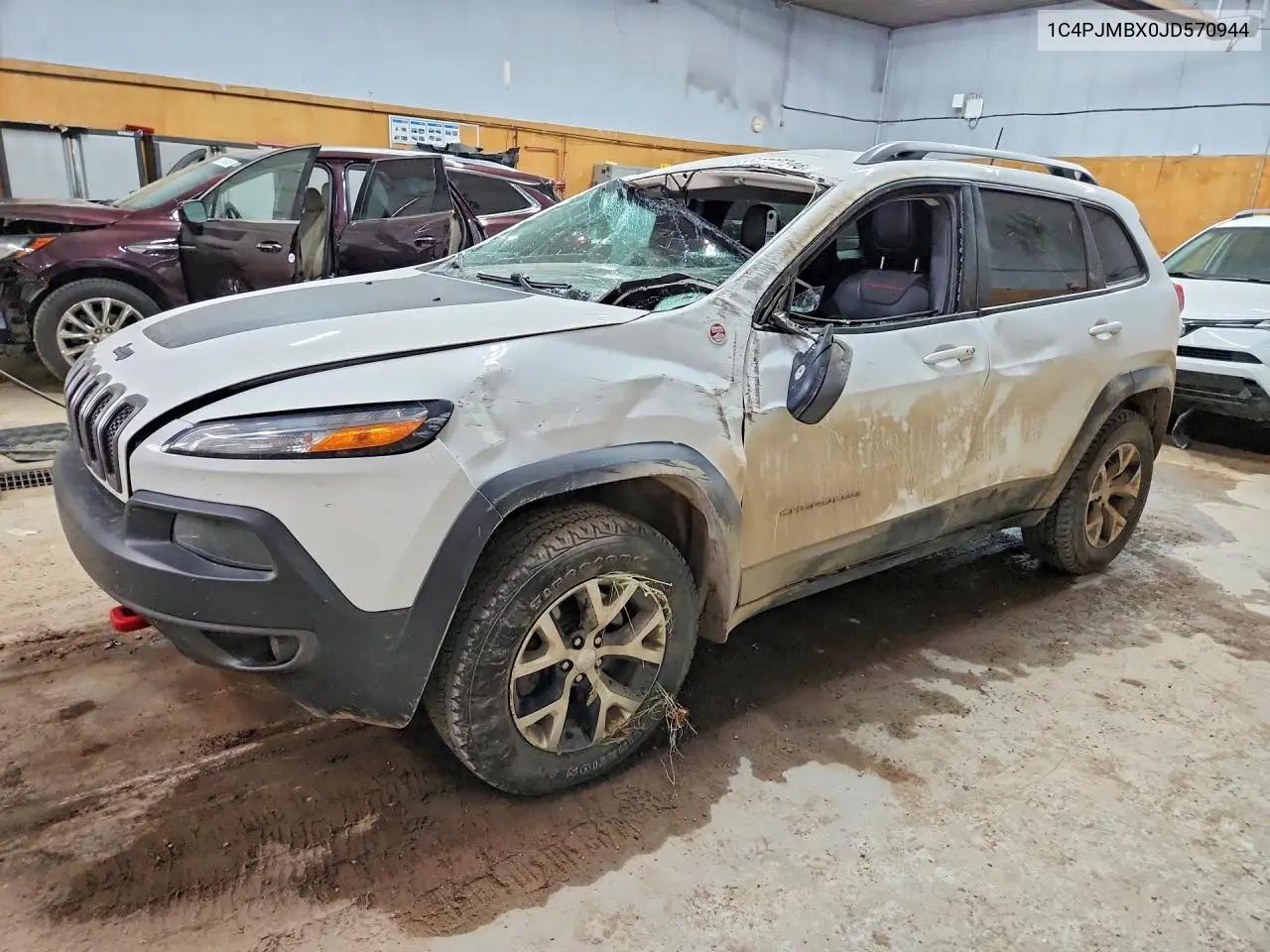 1C4PJMBX0JD570944 2018 Jeep Cherokee Trailhawk