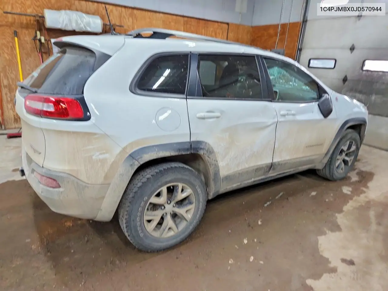 1C4PJMBX0JD570944 2018 Jeep Cherokee Trailhawk