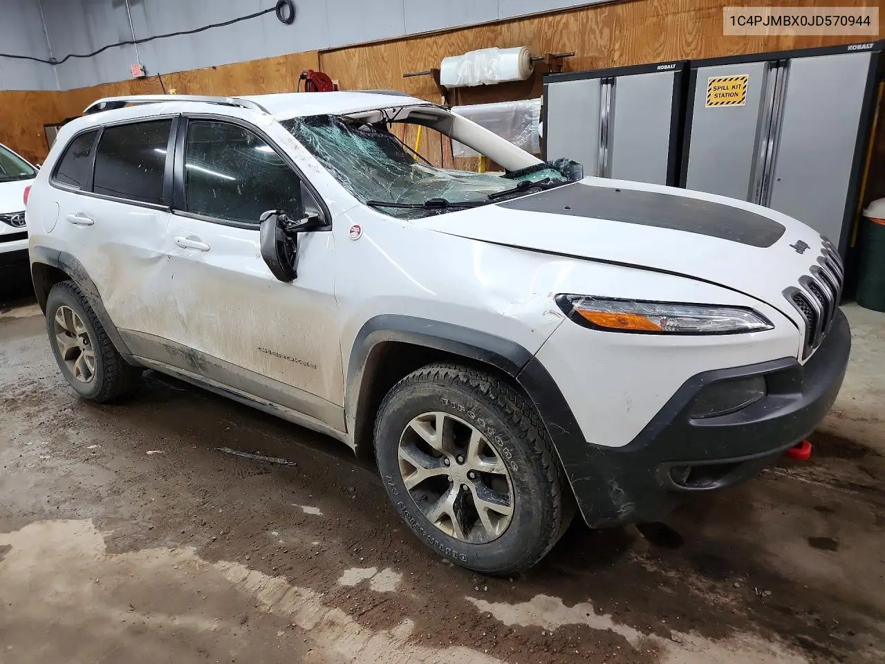 1C4PJMBX0JD570944 2018 Jeep Cherokee Trailhawk