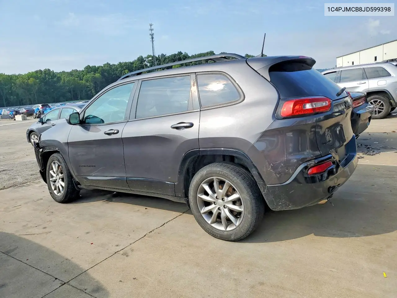 2018 Jeep Cherokee Latitude VIN: 1C4PJMCB8JD599398 Lot: 60002226
