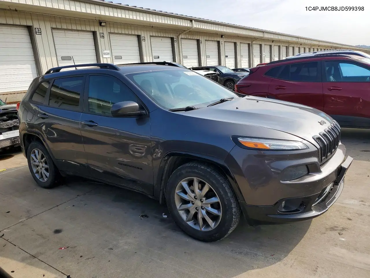 2018 Jeep Cherokee Latitude VIN: 1C4PJMCB8JD599398 Lot: 60002226