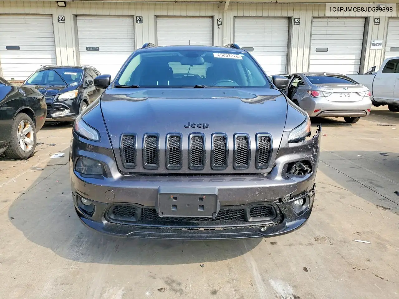 2018 Jeep Cherokee Latitude VIN: 1C4PJMCB8JD599398 Lot: 60002226