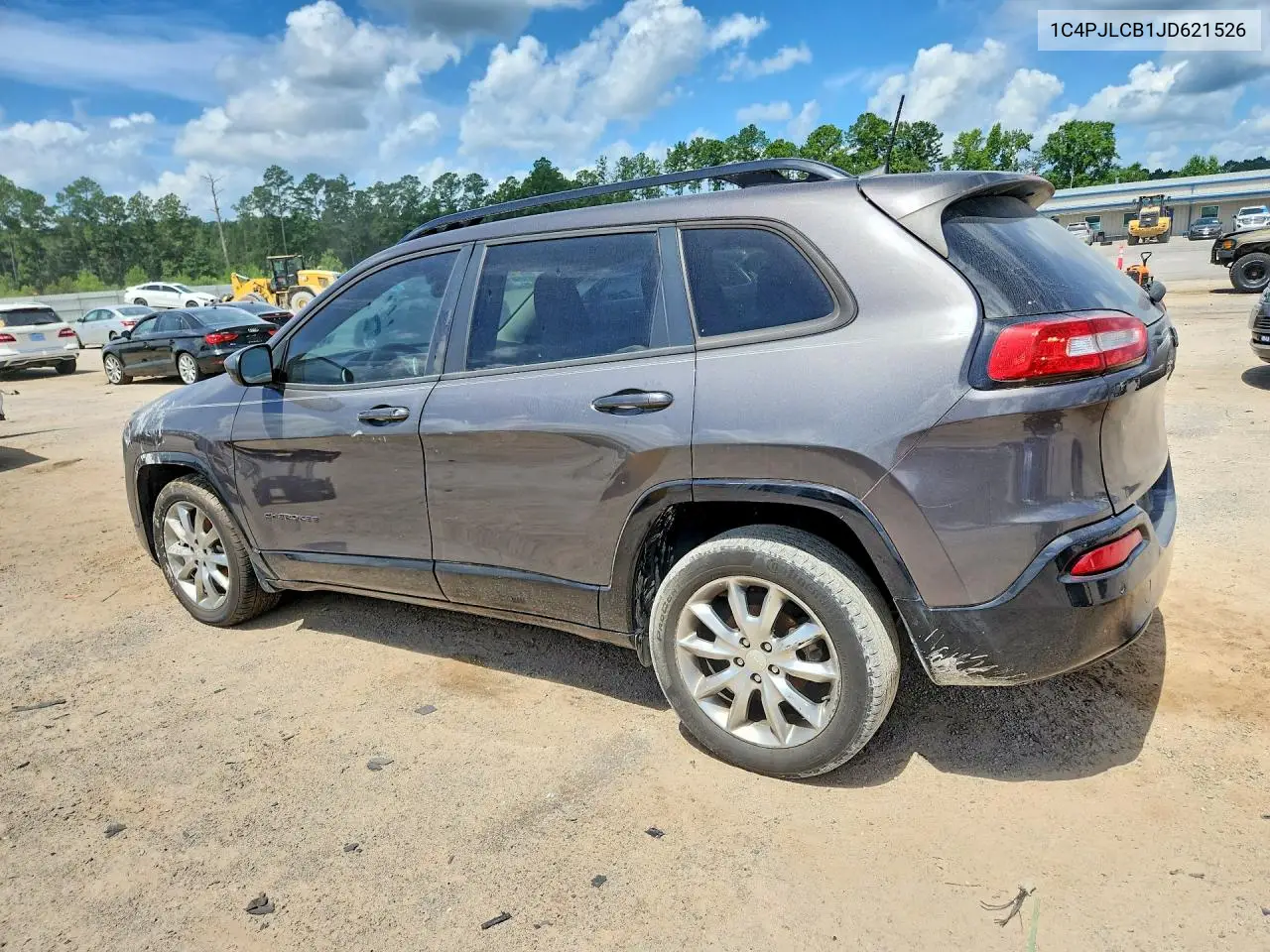 2018 Jeep Cherokee Latitude VIN: 1C4PJLCB1JD621526 Lot: 61294116