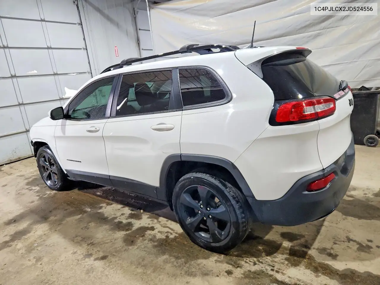 2018 Jeep Cherokee Latitude VIN: 1C4PJLCX2JD524556 Lot: 61569316