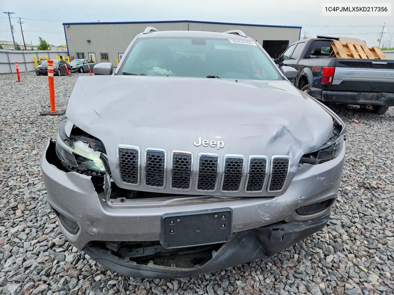 2019 Jeep Cherokee Latitude Plus VIN: 1C4PJMLX5KD217356 Lot: 56453366