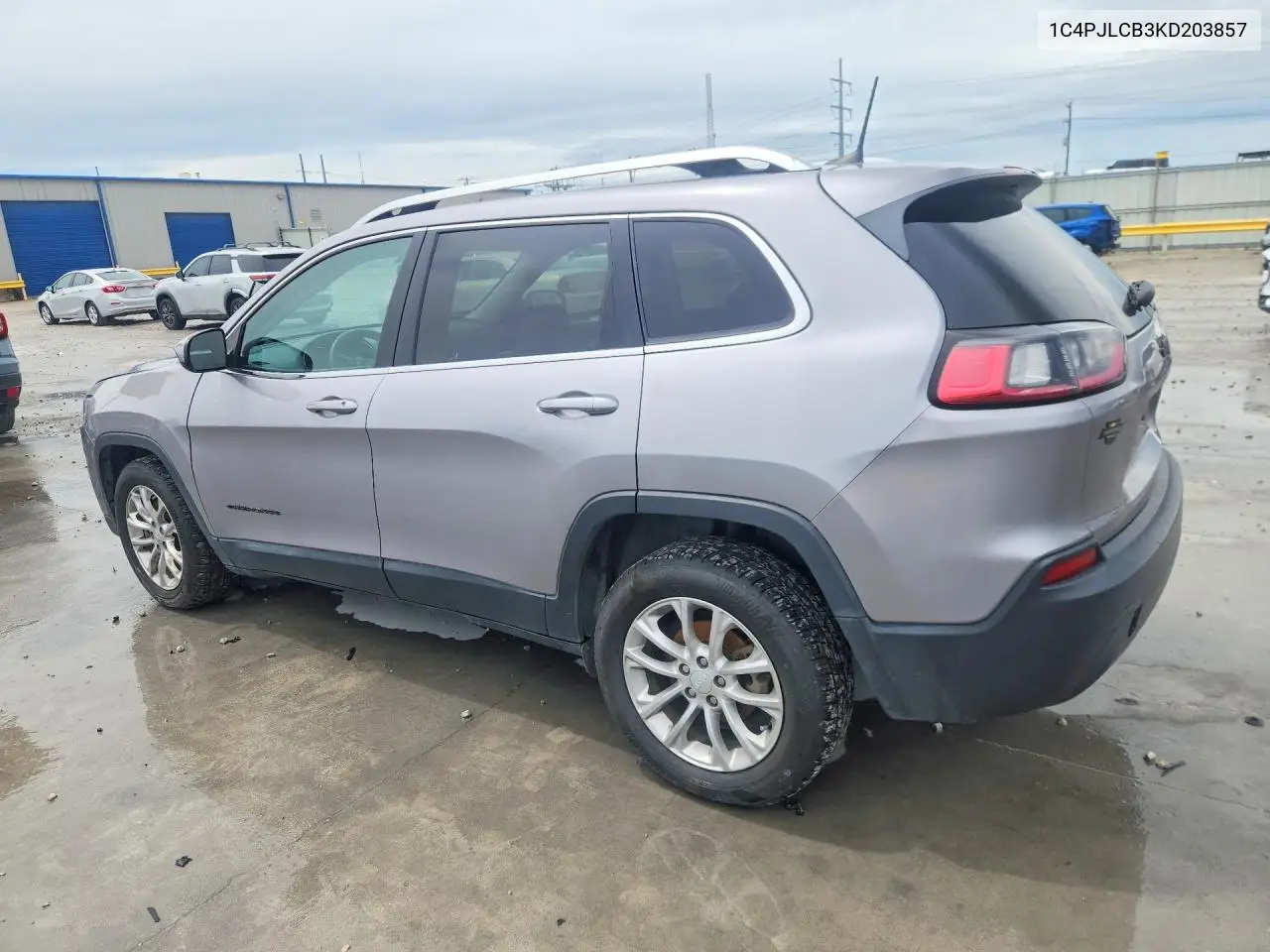 2019 Jeep Cherokee Latitude VIN: 1C4PJLCB3KD203857 Lot: 57598616