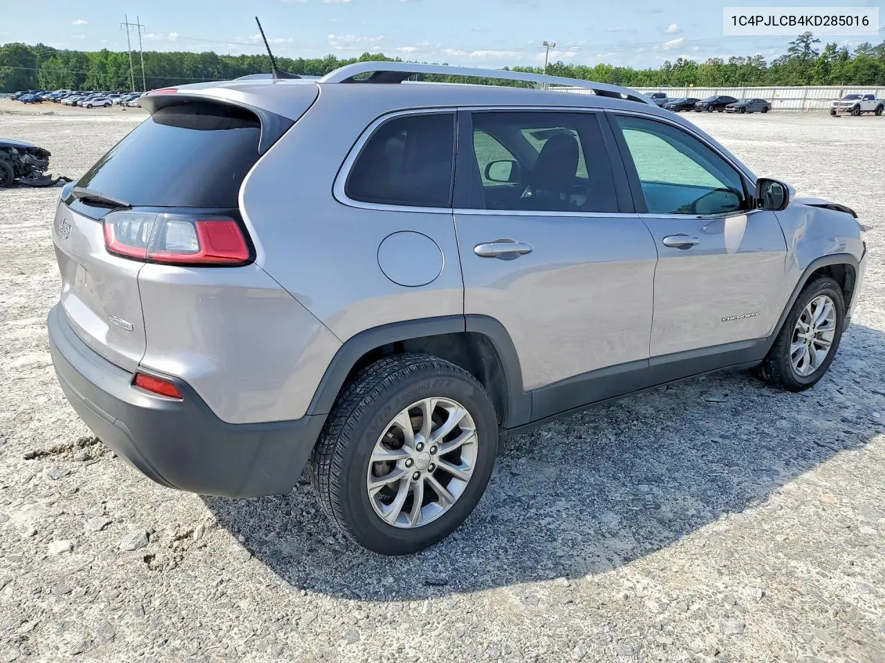 2019 Jeep Cherokee Latitude VIN: 1C4PJLCB4KD285016 Lot: 58055386