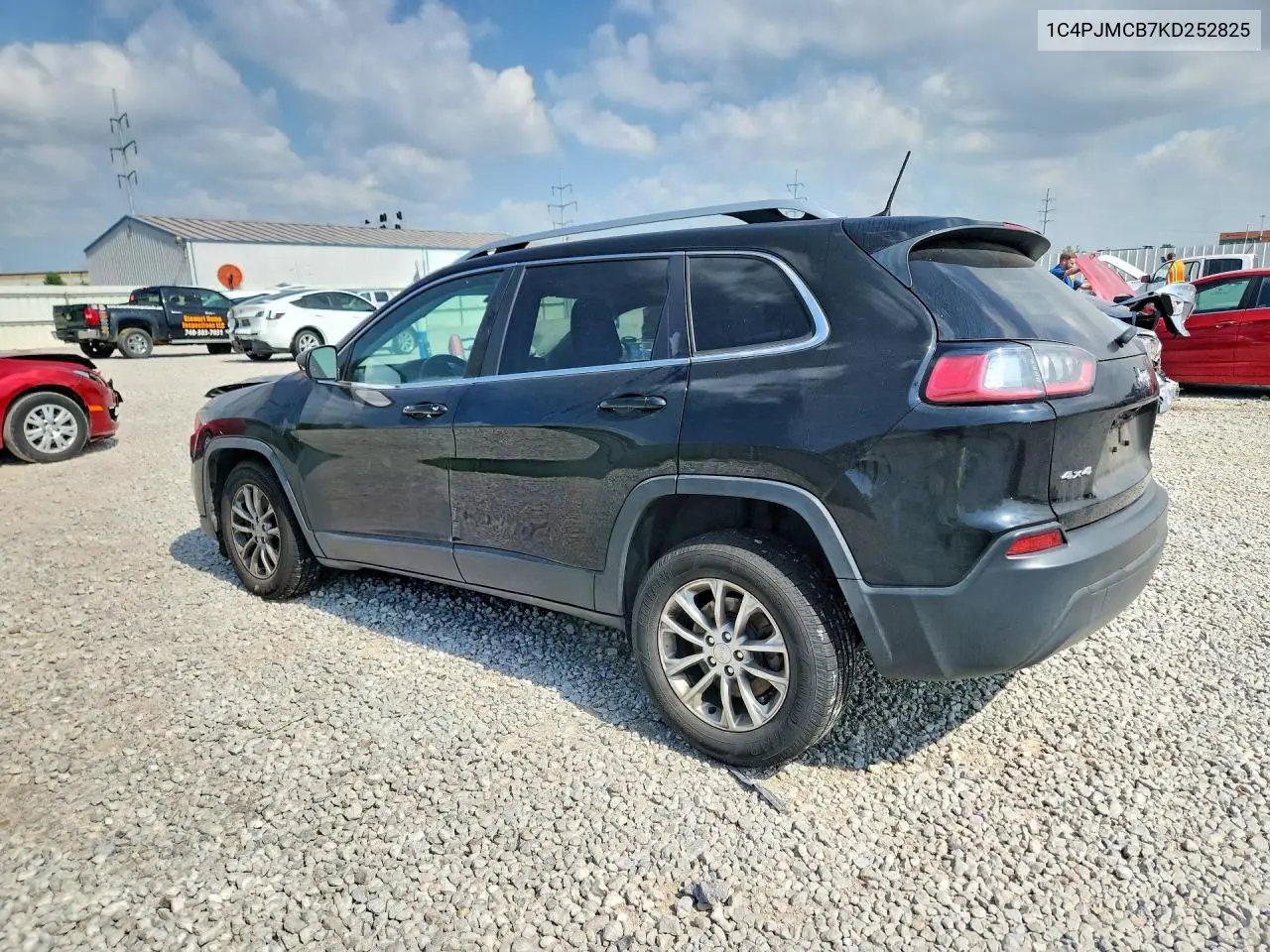 2019 Jeep Cherokee Latitude VIN: 1C4PJMCB7KD252825 Lot: 59792306