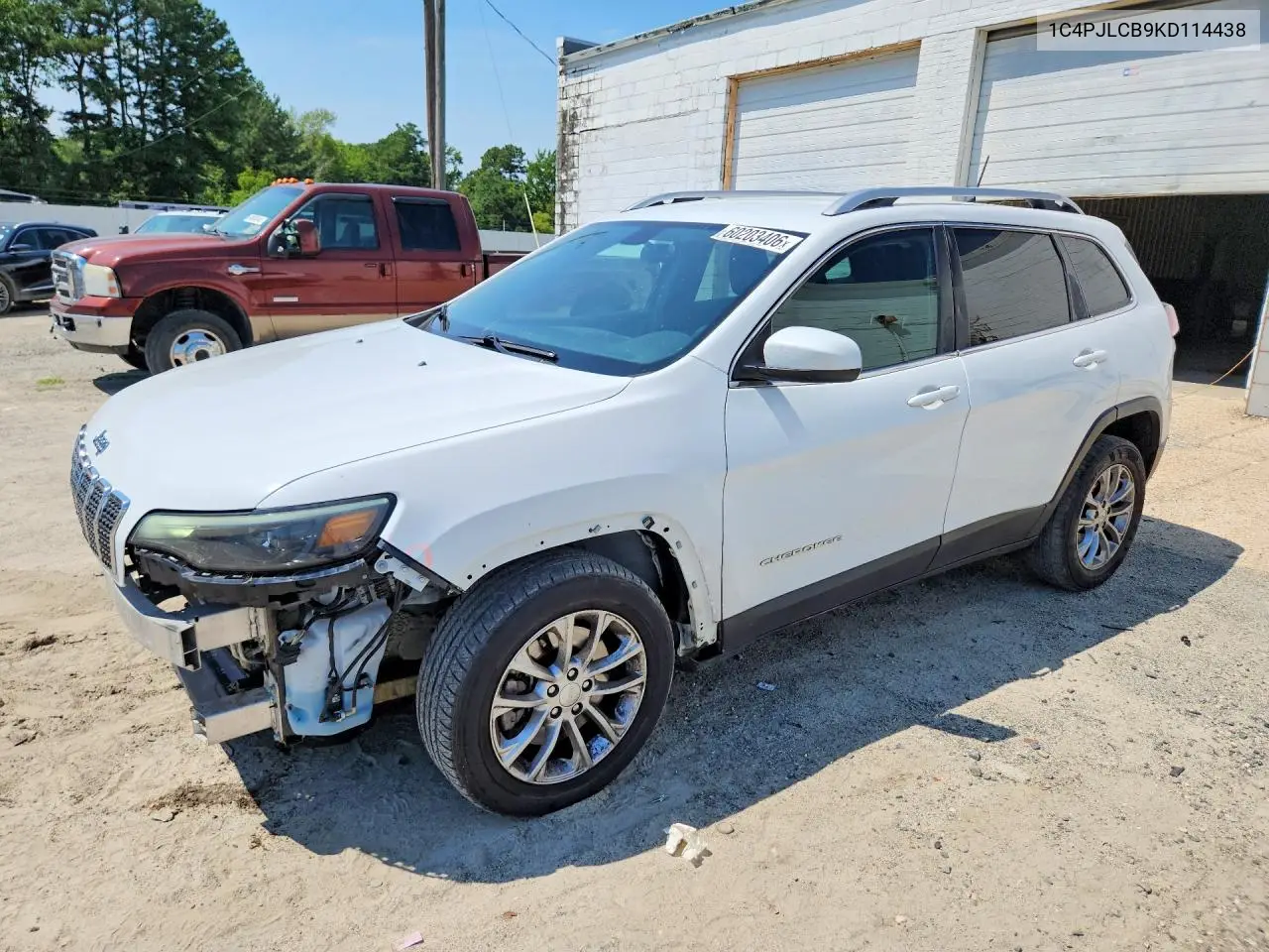 2019 Jeep Cherokee Latitude VIN: 1C4PJLCB9KD114438 Lot: 60203406