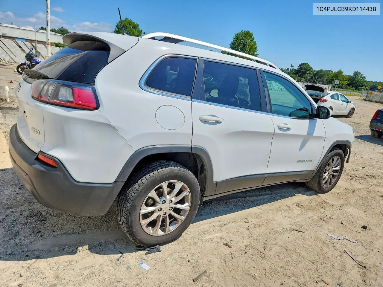 2019 Jeep Cherokee Latitude VIN: 1C4PJLCB9KD114438 Lot: 60203406