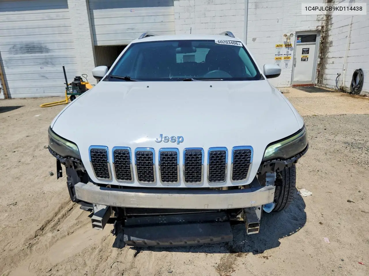 2019 Jeep Cherokee Latitude VIN: 1C4PJLCB9KD114438 Lot: 60203406
