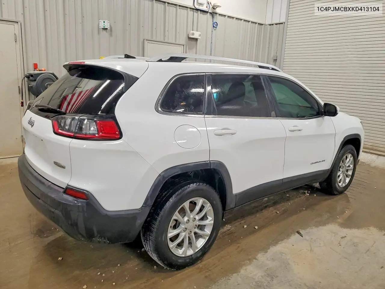 2019 Jeep Cherokee Latitude VIN: 1C4PJMCBXKD413104 Lot: 60204396