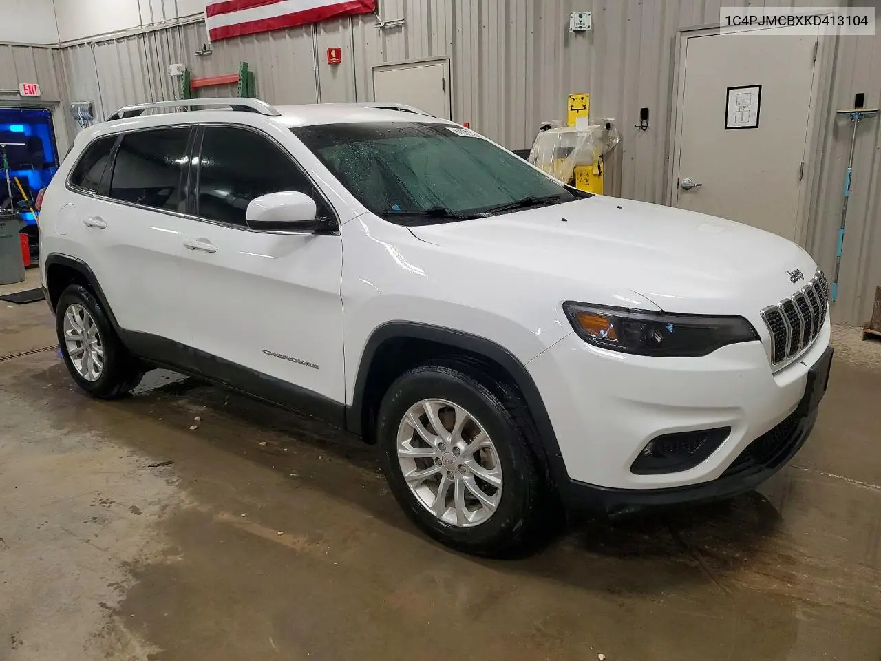 2019 Jeep Cherokee Latitude VIN: 1C4PJMCBXKD413104 Lot: 60204396
