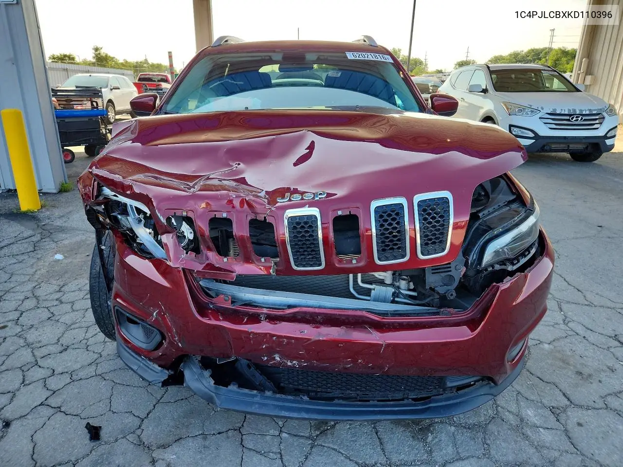 2019 Jeep Cherokee Latitude VIN: 1C4PJLCBXKD110396 Lot: 62021816