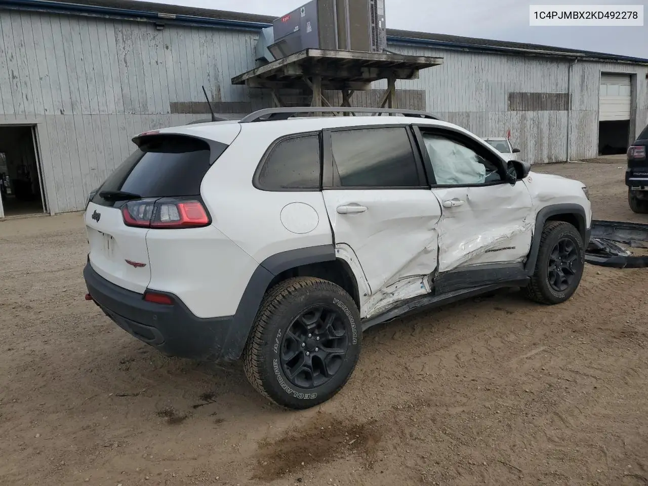 1C4PJMBX2KD492278 2019 Jeep Cherokee Trailhawk