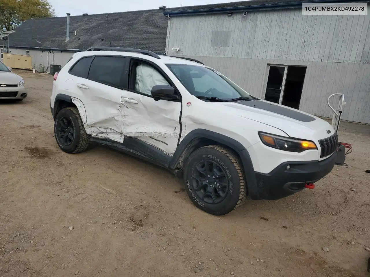 1C4PJMBX2KD492278 2019 Jeep Cherokee Trailhawk