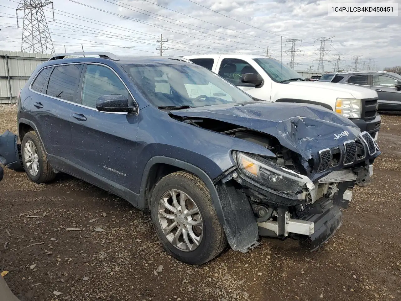 1C4PJLCB4KD450451 2019 Jeep Cherokee Latitude