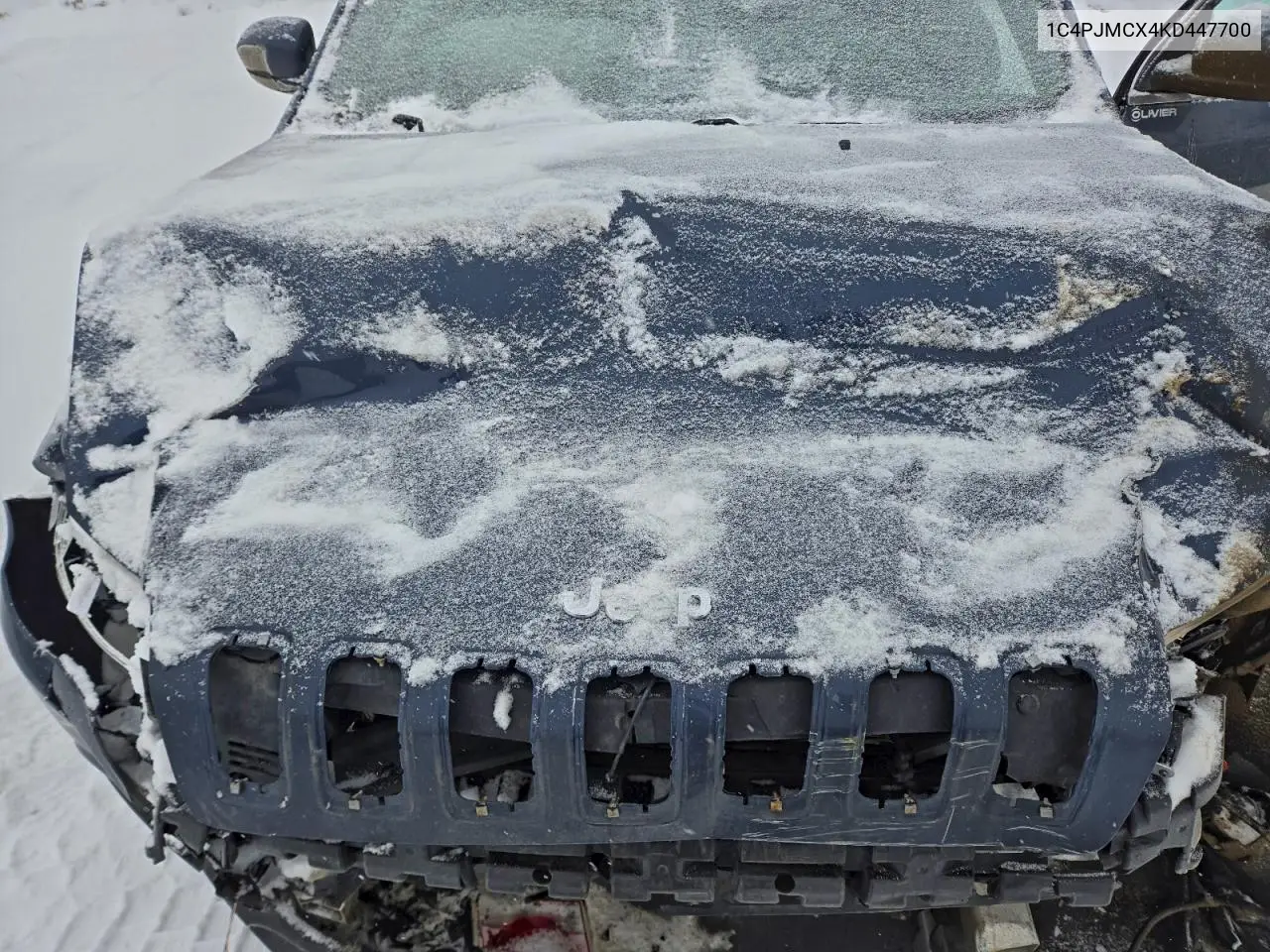 1C4PJMCX4KD447700 2019 Jeep Cherokee Latitude