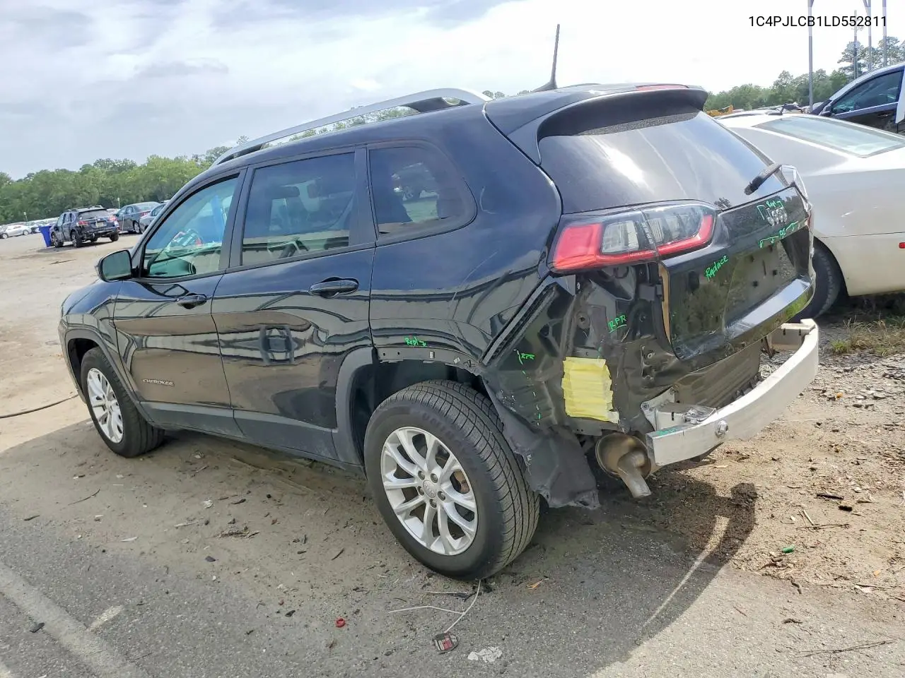 2020 Jeep Cherokee Latitude VIN: 1C4PJLCB1LD552811 Lot: 61362756