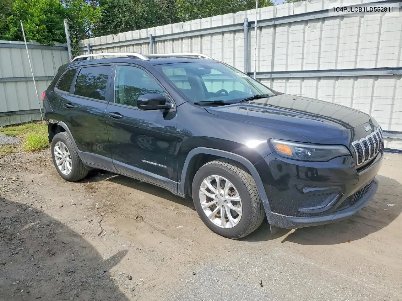 2020 Jeep Cherokee Latitude VIN: 1C4PJLCB1LD552811 Lot: 61362756