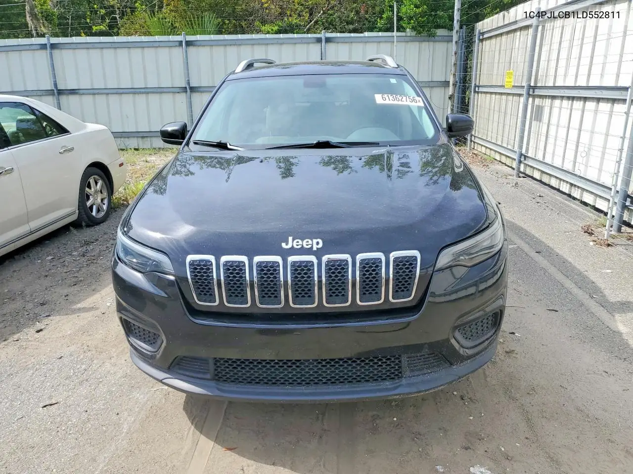 2020 Jeep Cherokee Latitude VIN: 1C4PJLCB1LD552811 Lot: 61362756