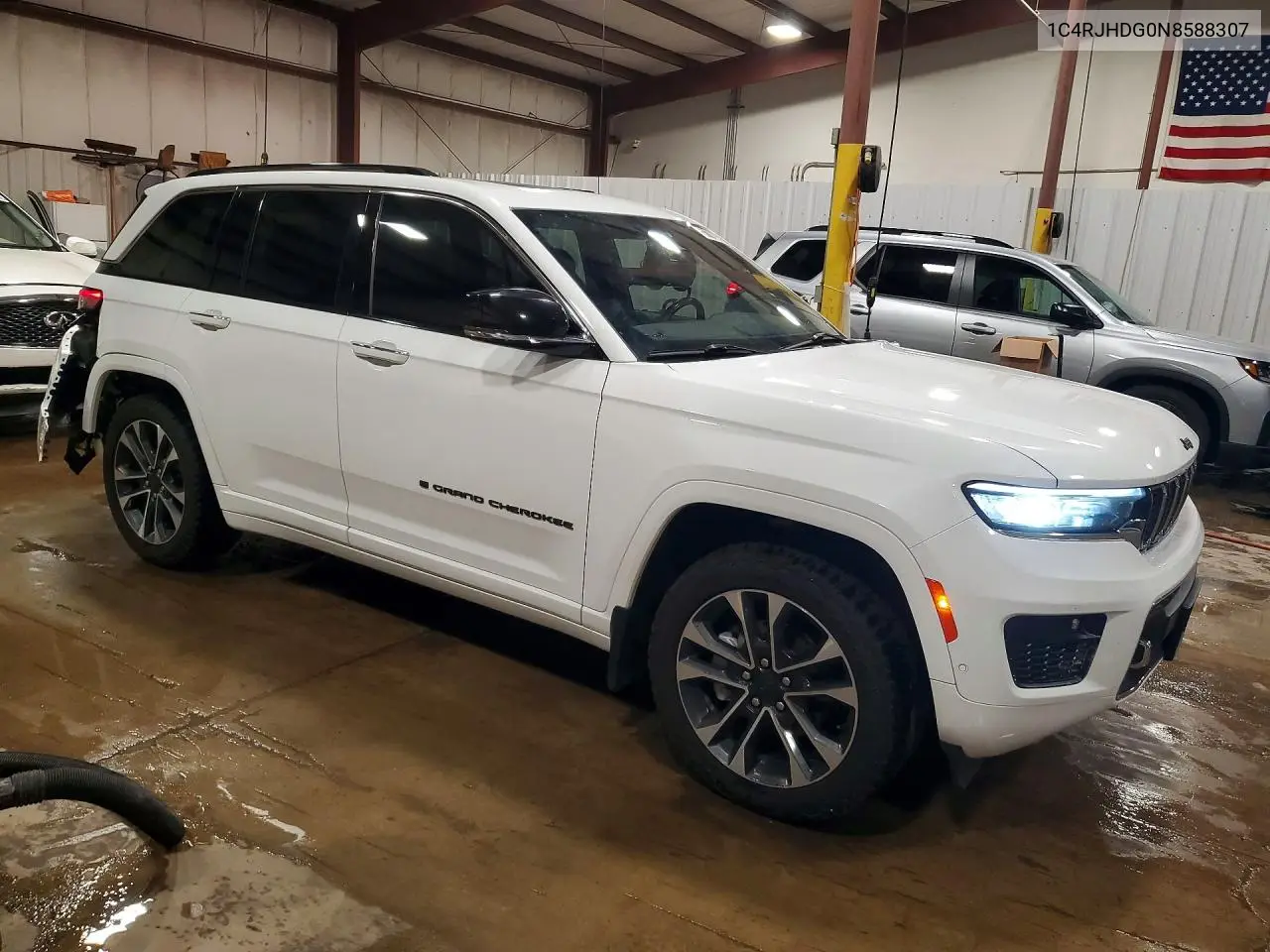 2022 Jeep Grand Cherokee Overland VIN: 1C4RJHDG0N8588307 Lot: 58879926