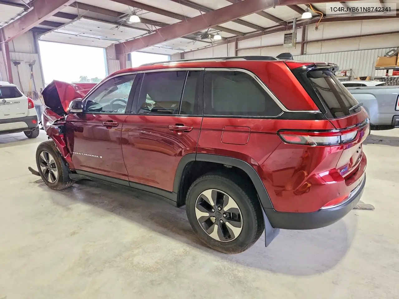 2022 Jeep Grand Cherokee Limited 4Xe VIN: 1C4RJYB61N8742341 Lot: 61713276