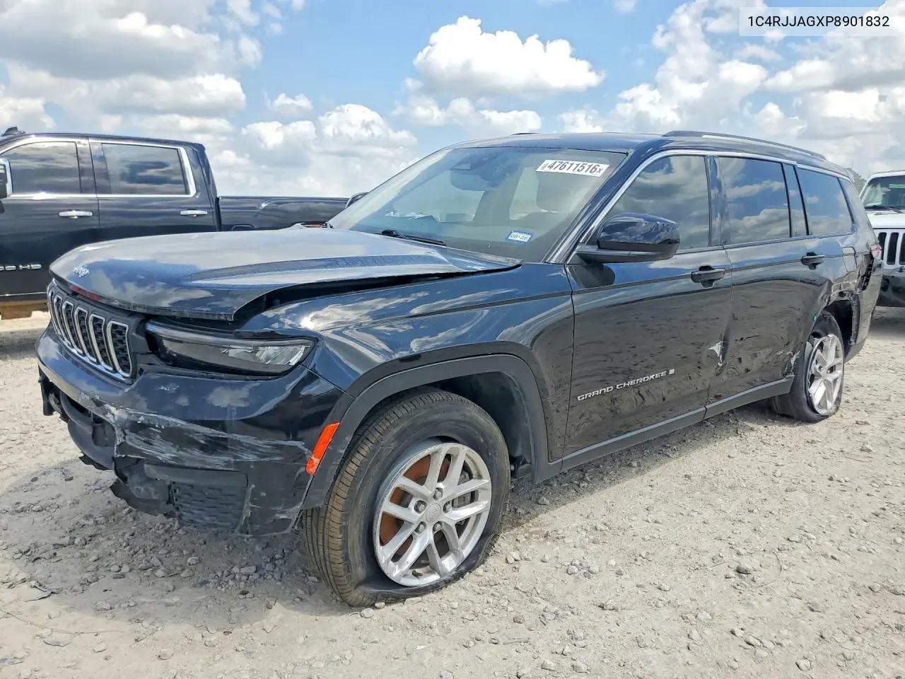 1C4RJJAGXP8901832 2023 Jeep Grand Cherokee L Laredo