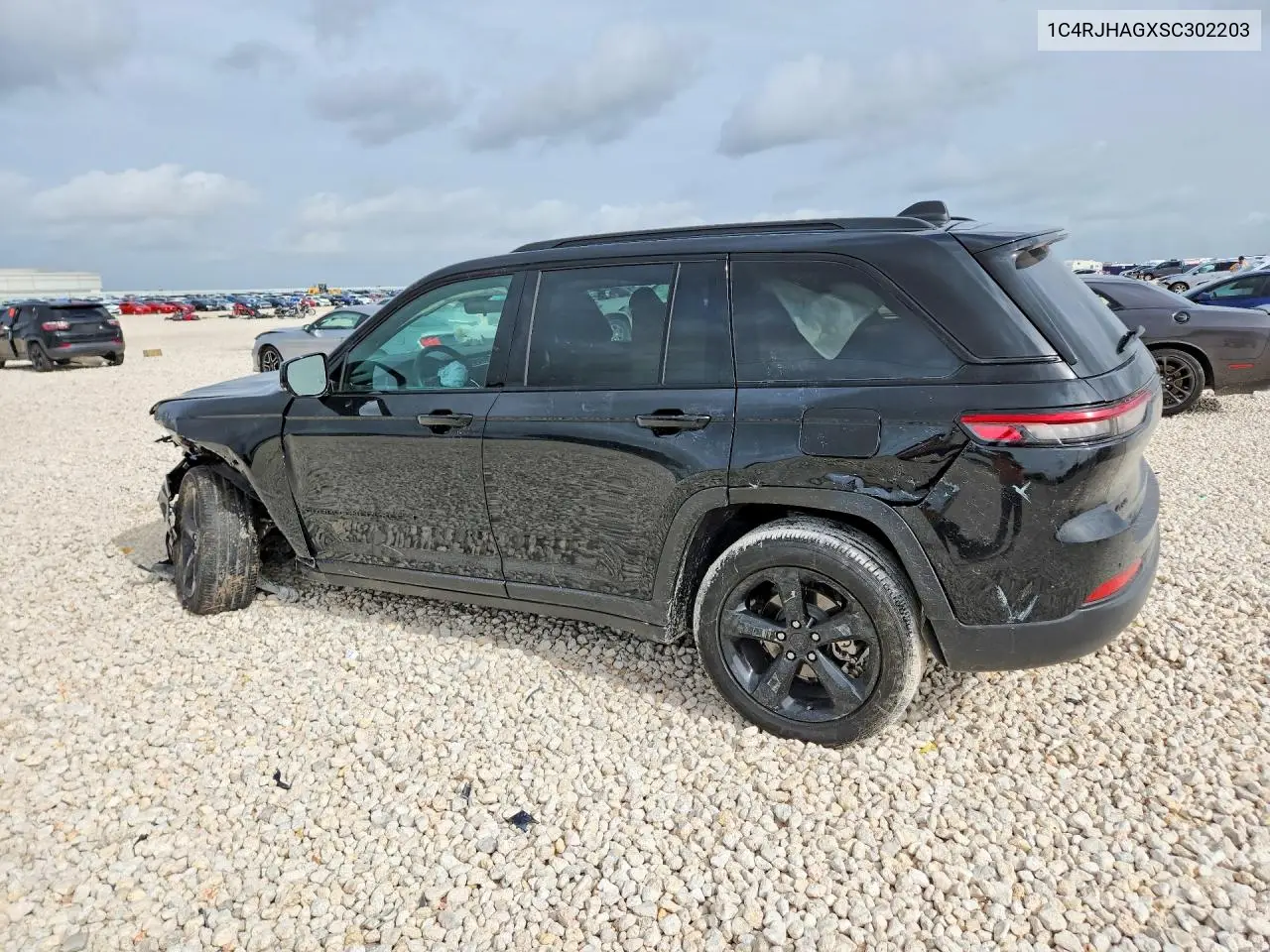 2025 Jeep Grand Cherokee Laredo VIN: 1C4RJHAGXSC302203 Lot: 61612926