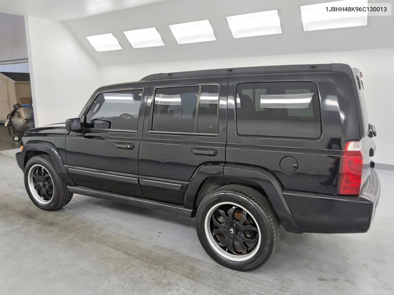 2006 Jeep Commander VIN: 1J8HH48K96C130013 Lot: 58258456