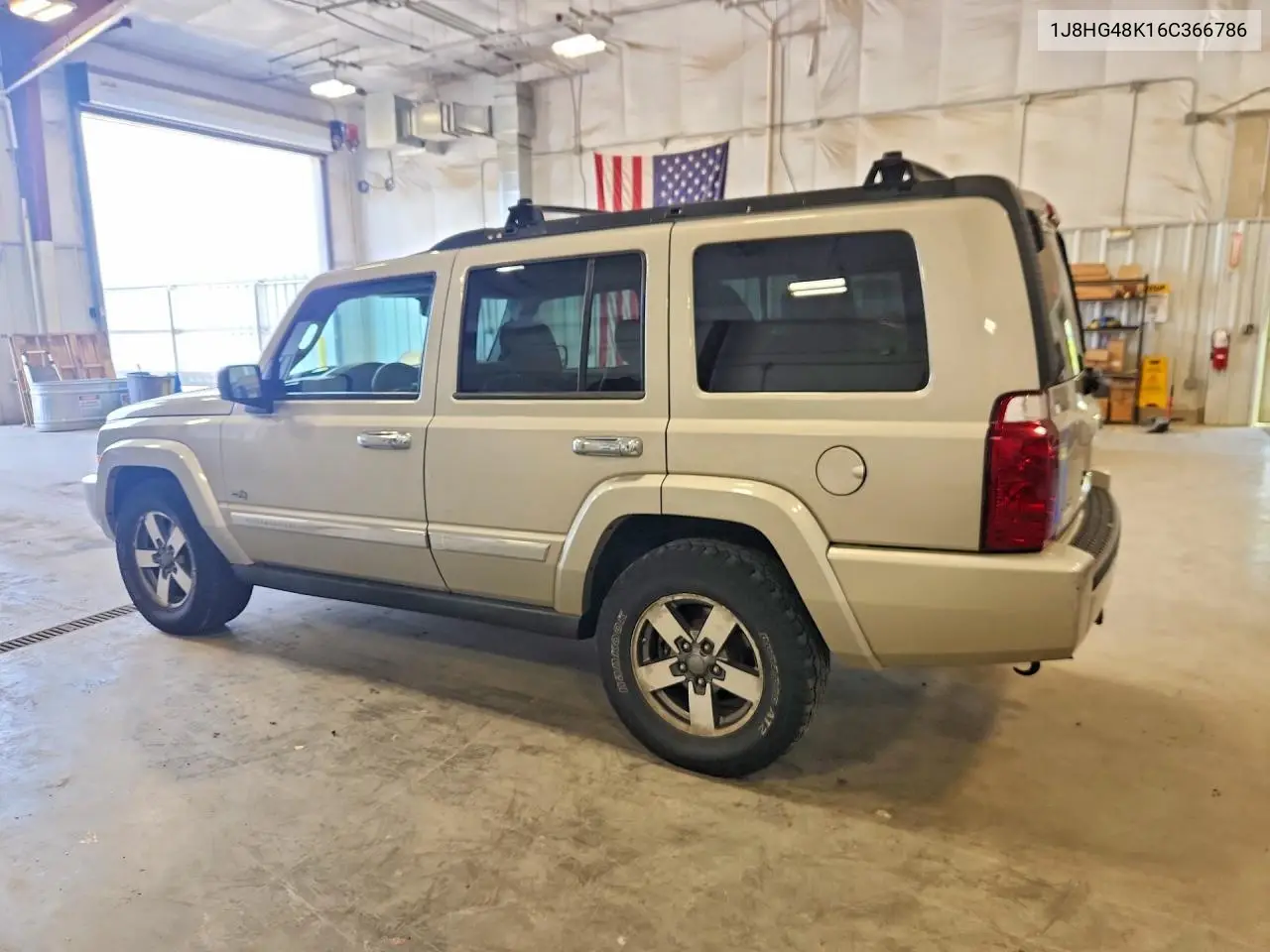 2006 Jeep Commander VIN: 1J8HG48K16C366786 Lot: 61758206
