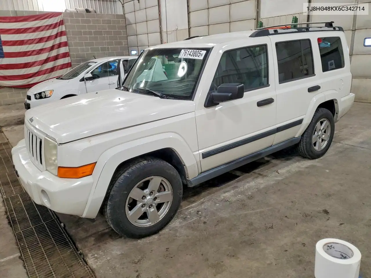 2006 Jeep Commander VIN: 1J8HG48KX6C342714 Lot: 76143805