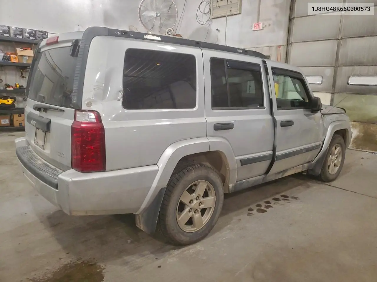2006 Jeep Commander VIN: 1J8HG48K66C300573 Lot: 97601065