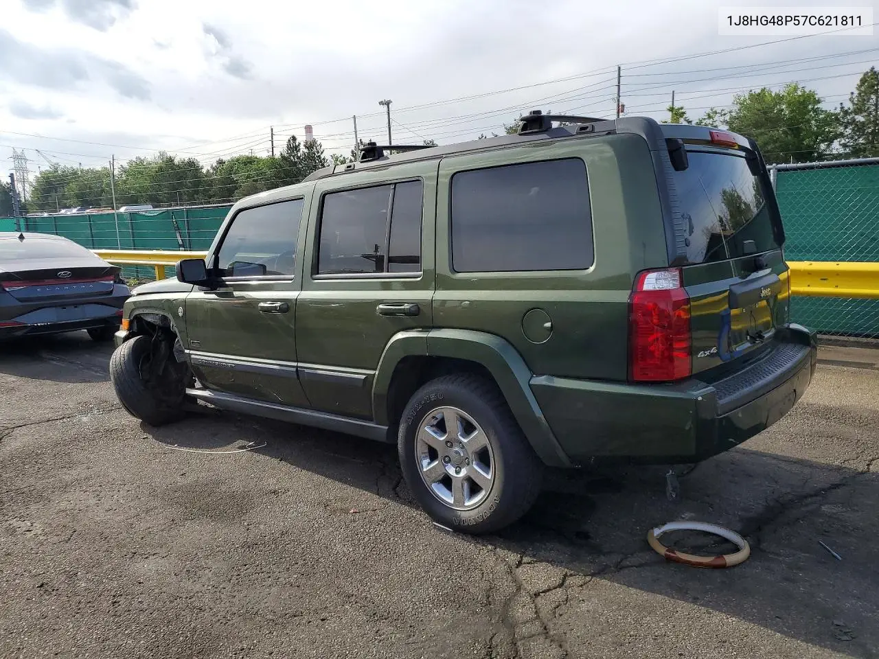 2007 Jeep Commander VIN: 1J8HG48P57C621811 Lot: 55597586