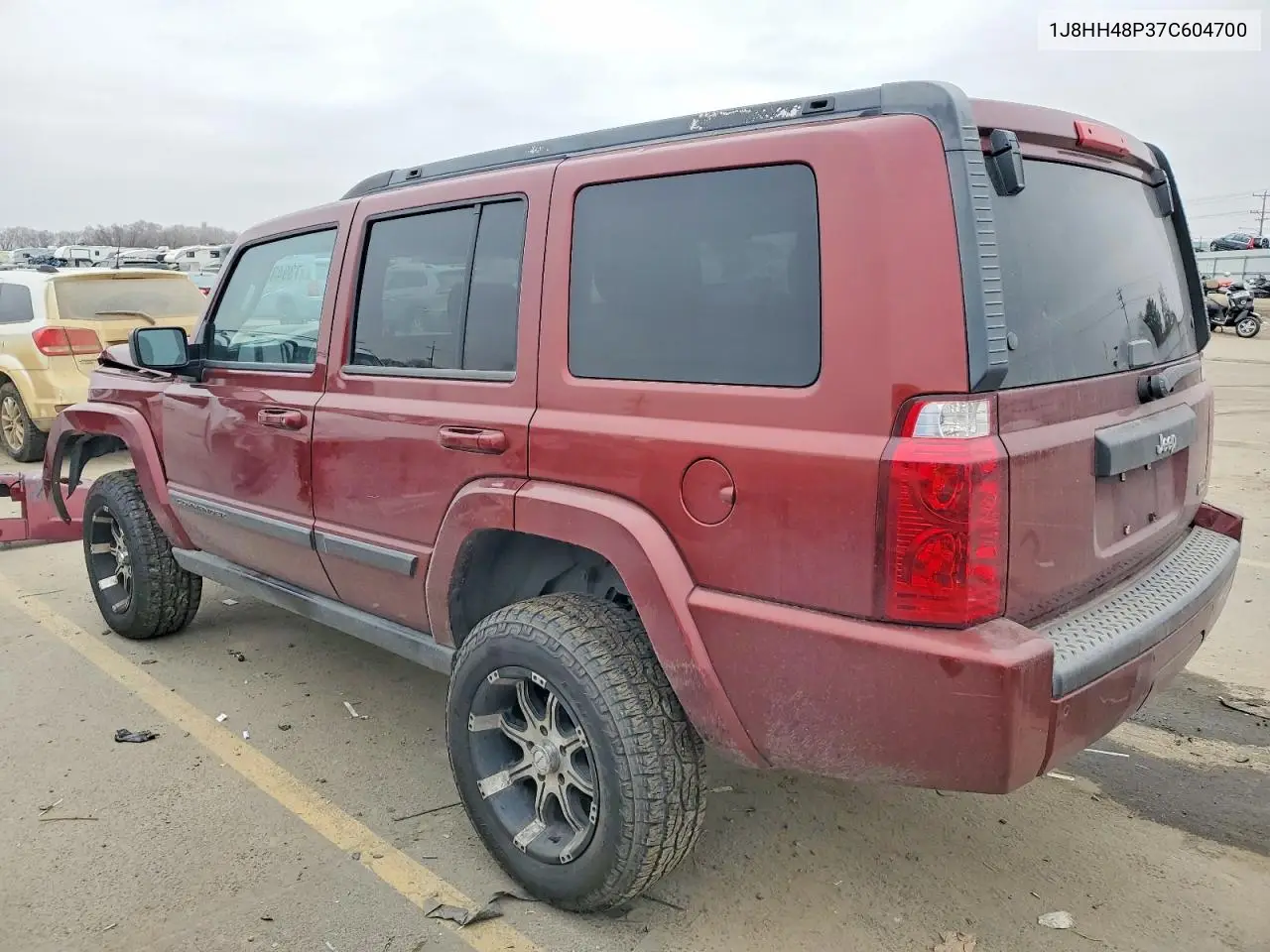 2007 Jeep Commander VIN: 1J8HH48P37C604700 Lot: 73943895