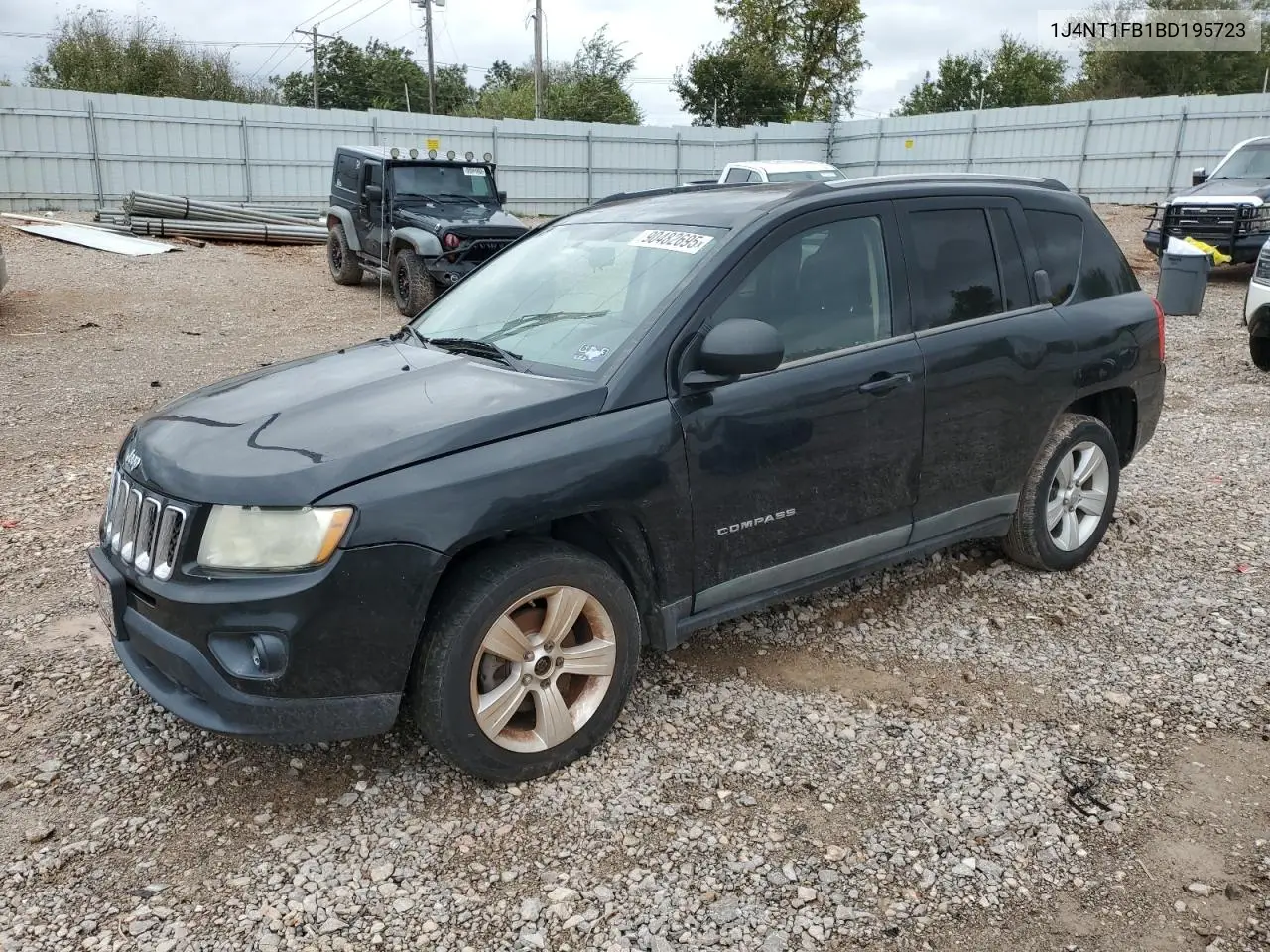 1J4NT1FB1BD195723 2011 Jeep Compass