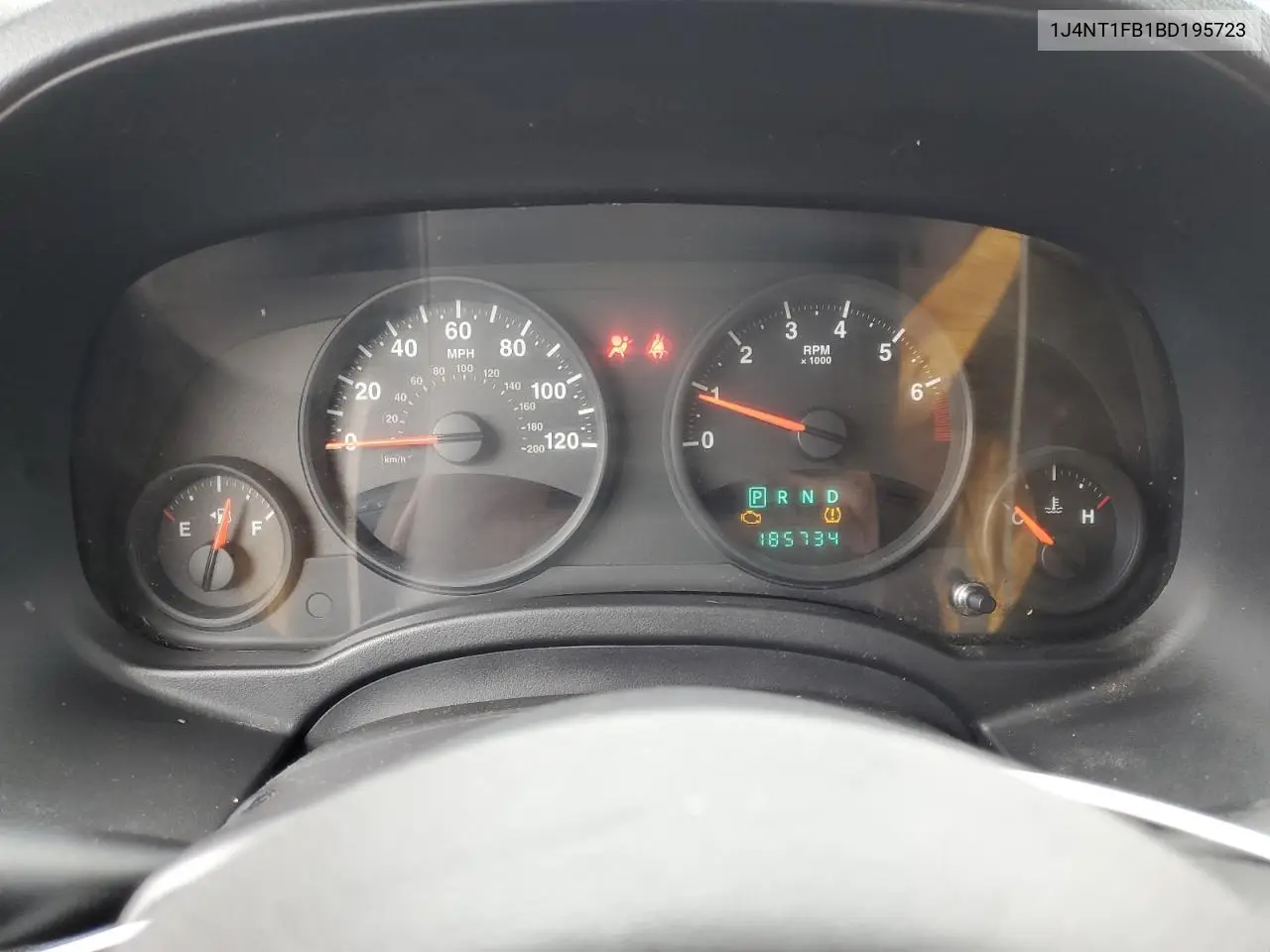 1J4NT1FB1BD195723 2011 Jeep Compass