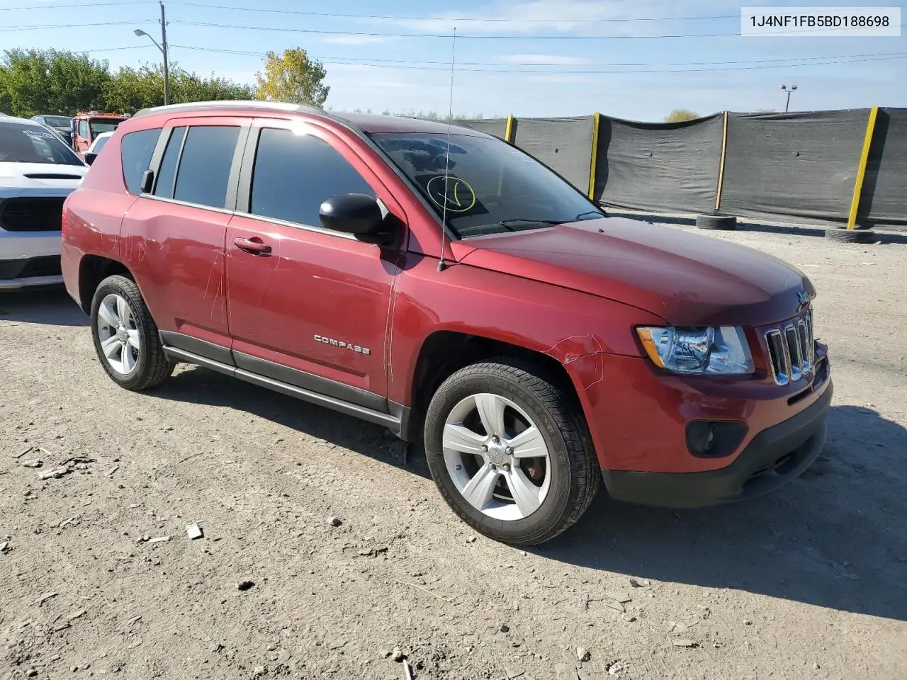 1J4NF1FB5BD188698 2011 Jeep Compass Sport