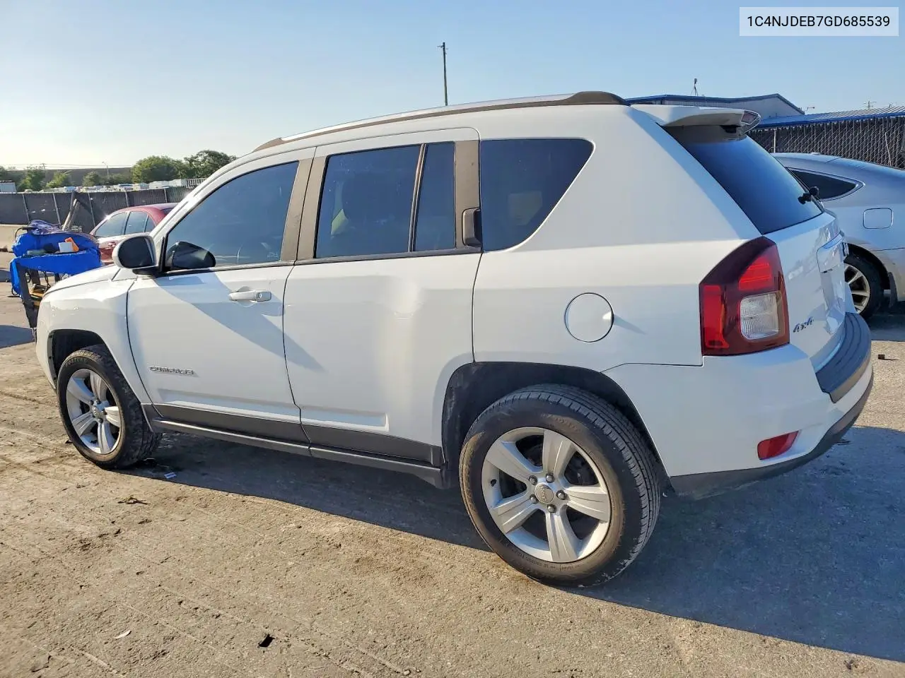 2016 Jeep Compass Latitude VIN: 1C4NJDEB7GD685539 Lot: 53938426