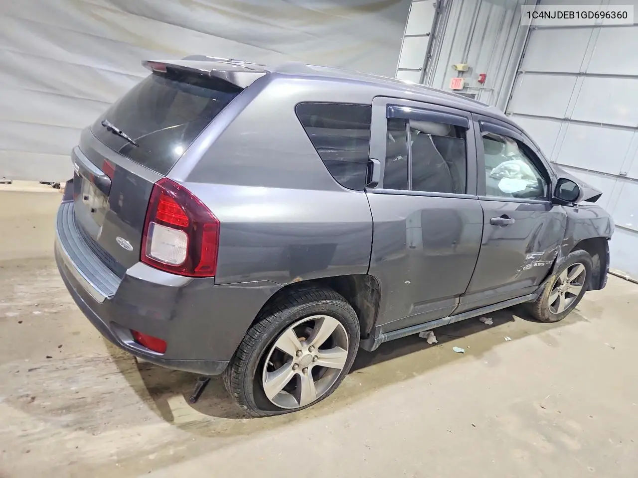 2016 Jeep Compass Latitude VIN: 1C4NJDEB1GD696360 Lot: 58277916