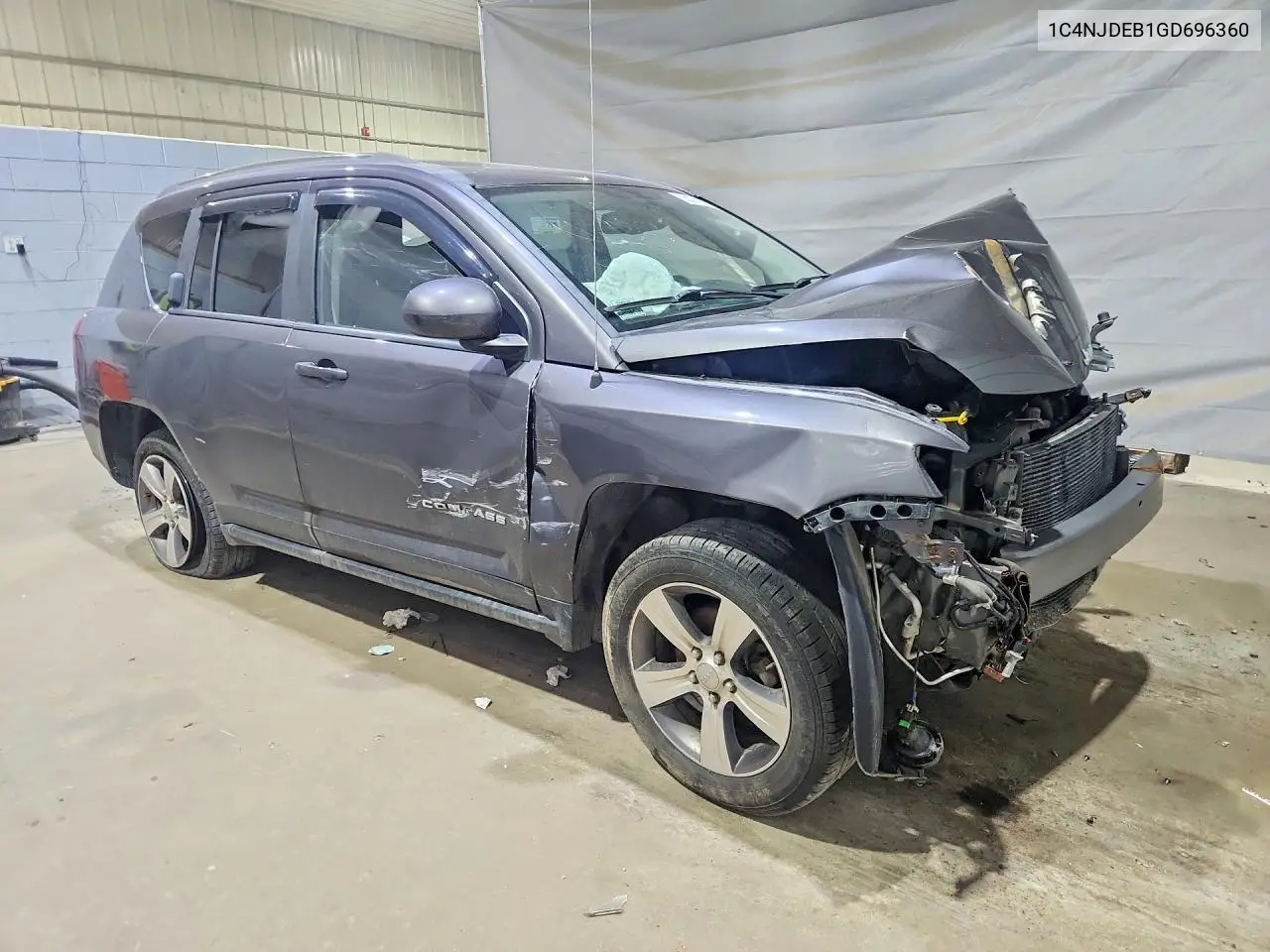 2016 Jeep Compass Latitude VIN: 1C4NJDEB1GD696360 Lot: 58277916